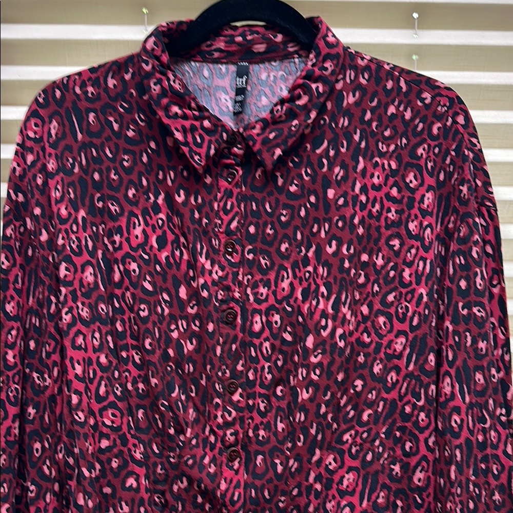 Zara Black and Pink Notched Collar Button Down Shirt